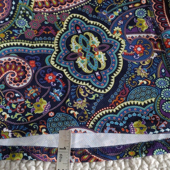 Kerrits Size Medium Paisley Sleeveless Top/Lightweight Vest - Picture 13 of 13